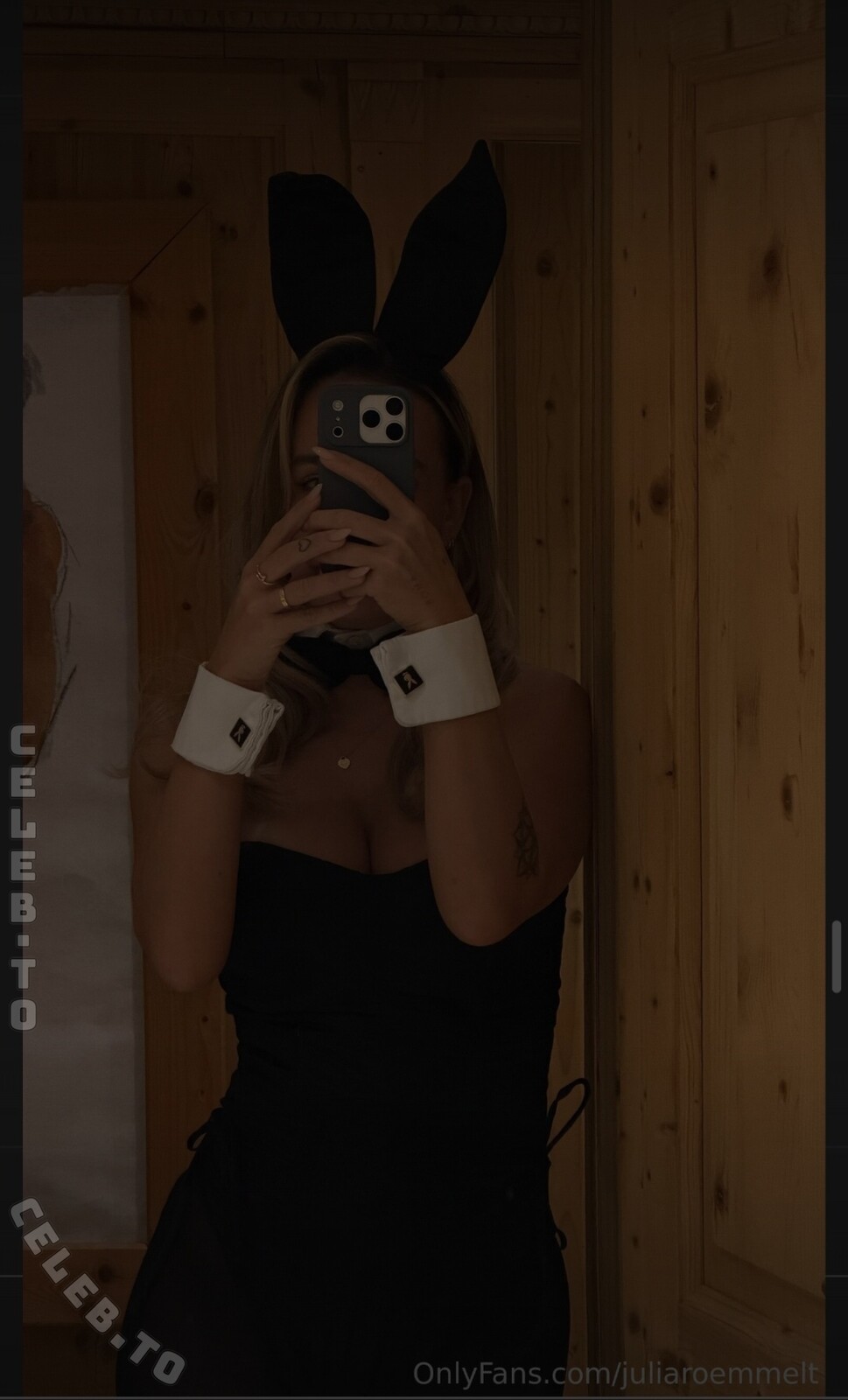 Julia Römmelt nude photo 2