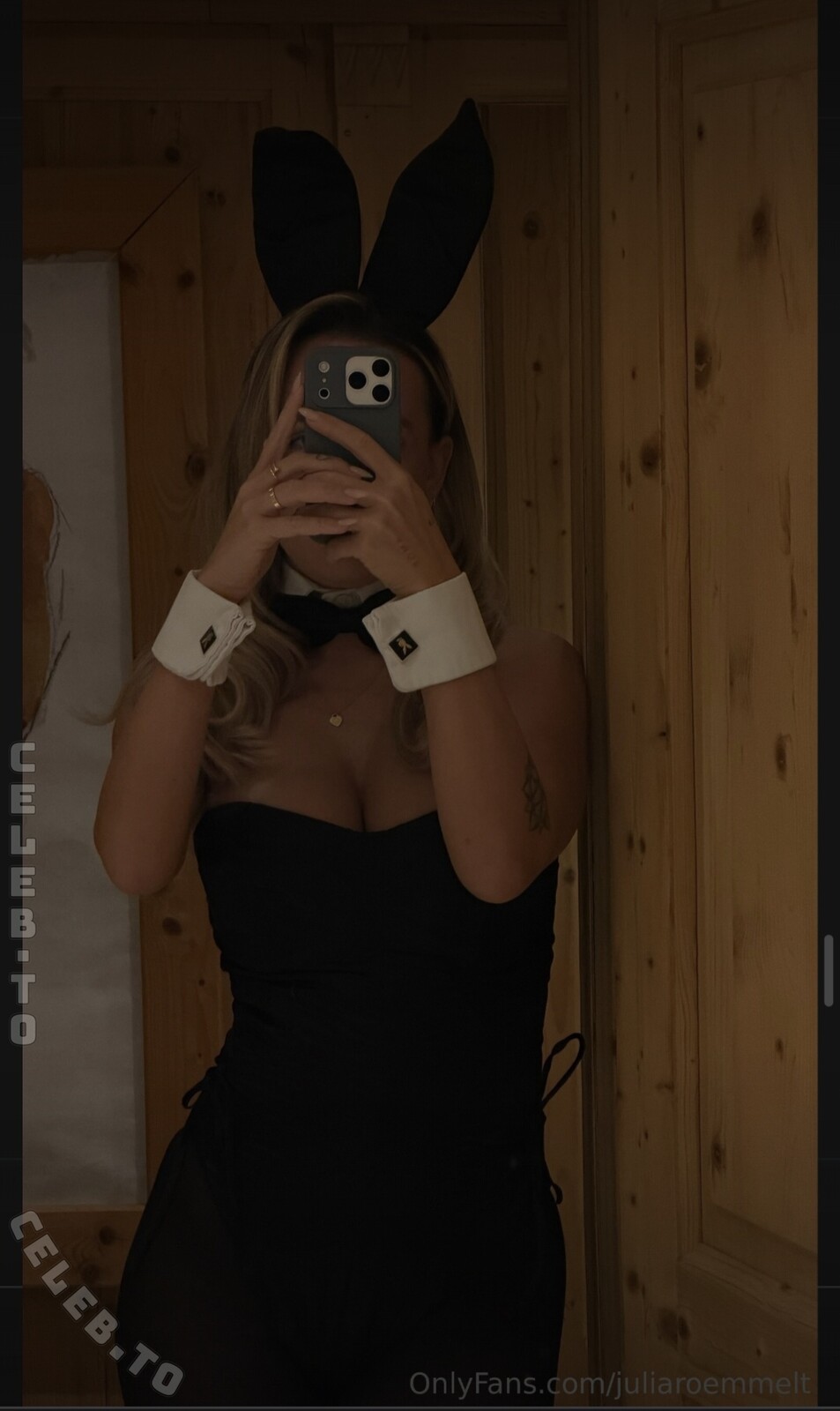 Julia Römmelt nude photo 5