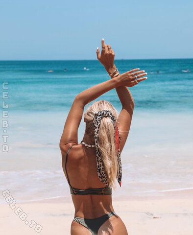 Julia Schacht photo 3