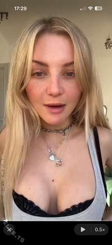 Julia Wulf nude photo 67