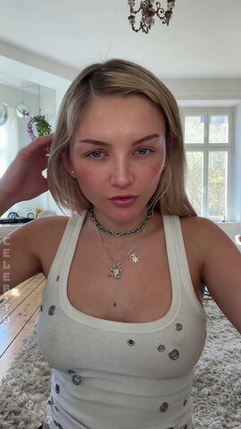 Julia Wulf nude photo 116