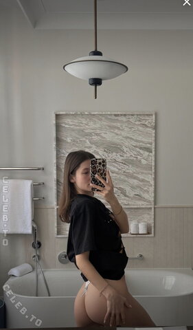 juliagly nude photo 42