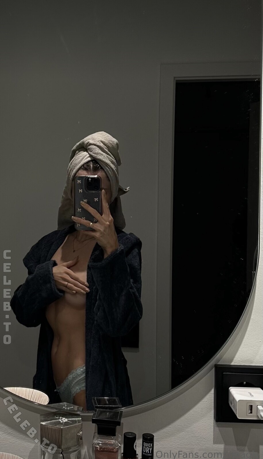 juliagly nude photo 6