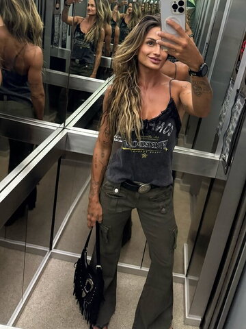 Juliana Muniz nude photo 16