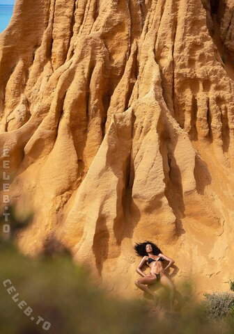 Juliana Nepomuceno nude photo 5