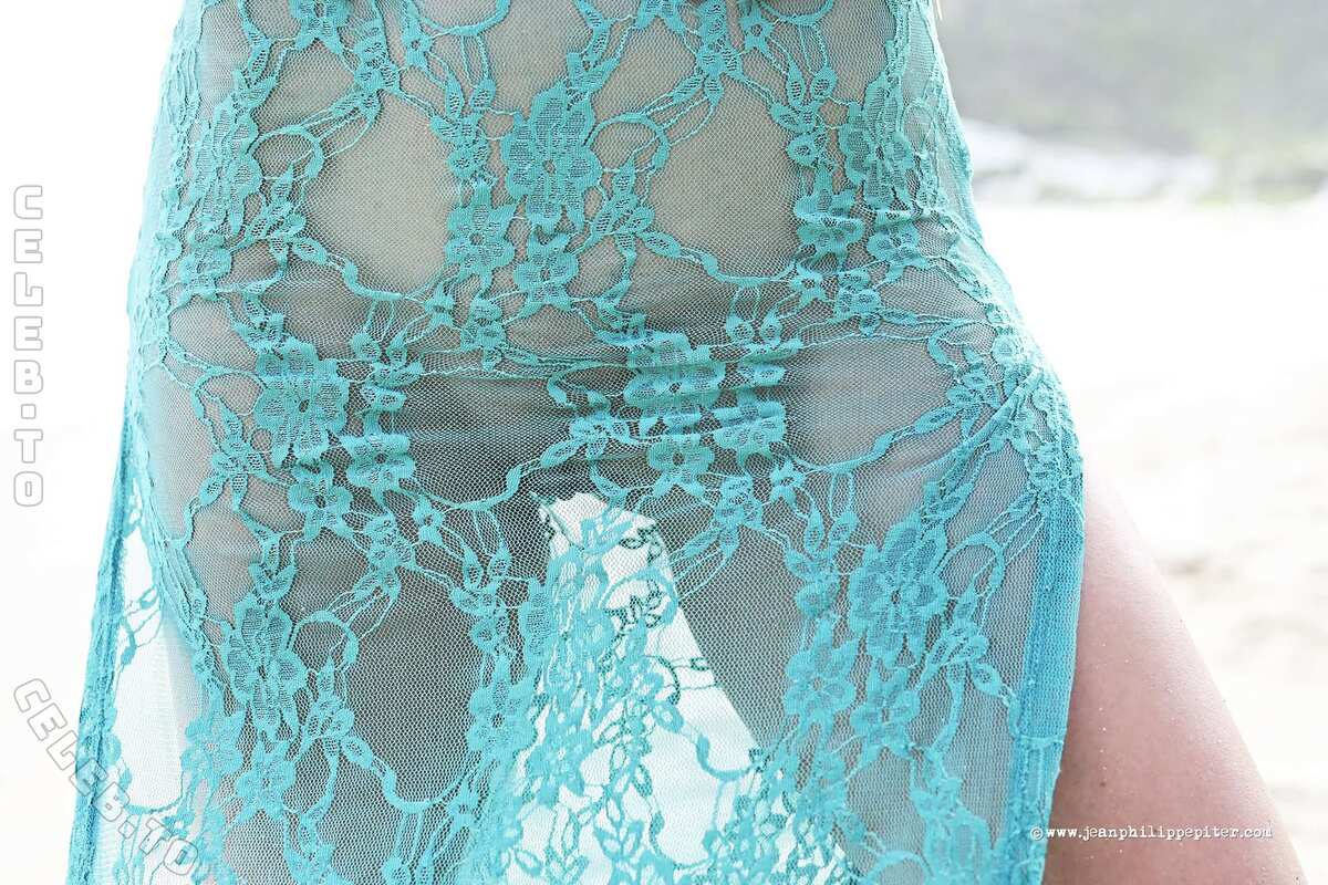 Juliane Seyfarth nude photo 26