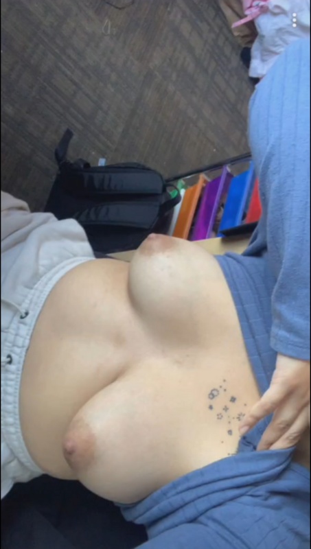 Julianne nude photo 1