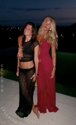 juliehemkristensen nude photo 13