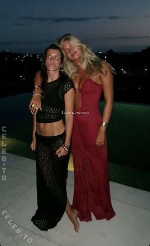 juliehemkristensen nude photo 12
