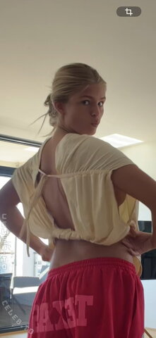 juliehemkristensen nude photo 7