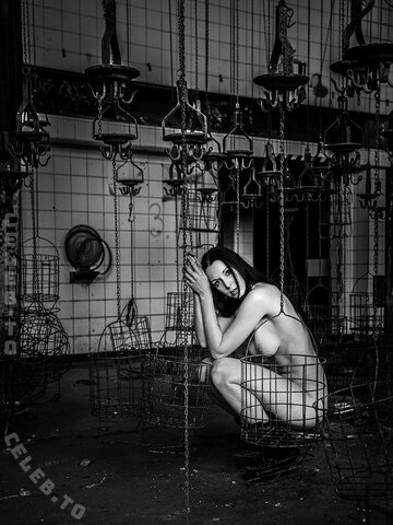 Juliette Desens nude photo 4