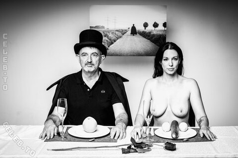 Juliette Desens nude photo 3