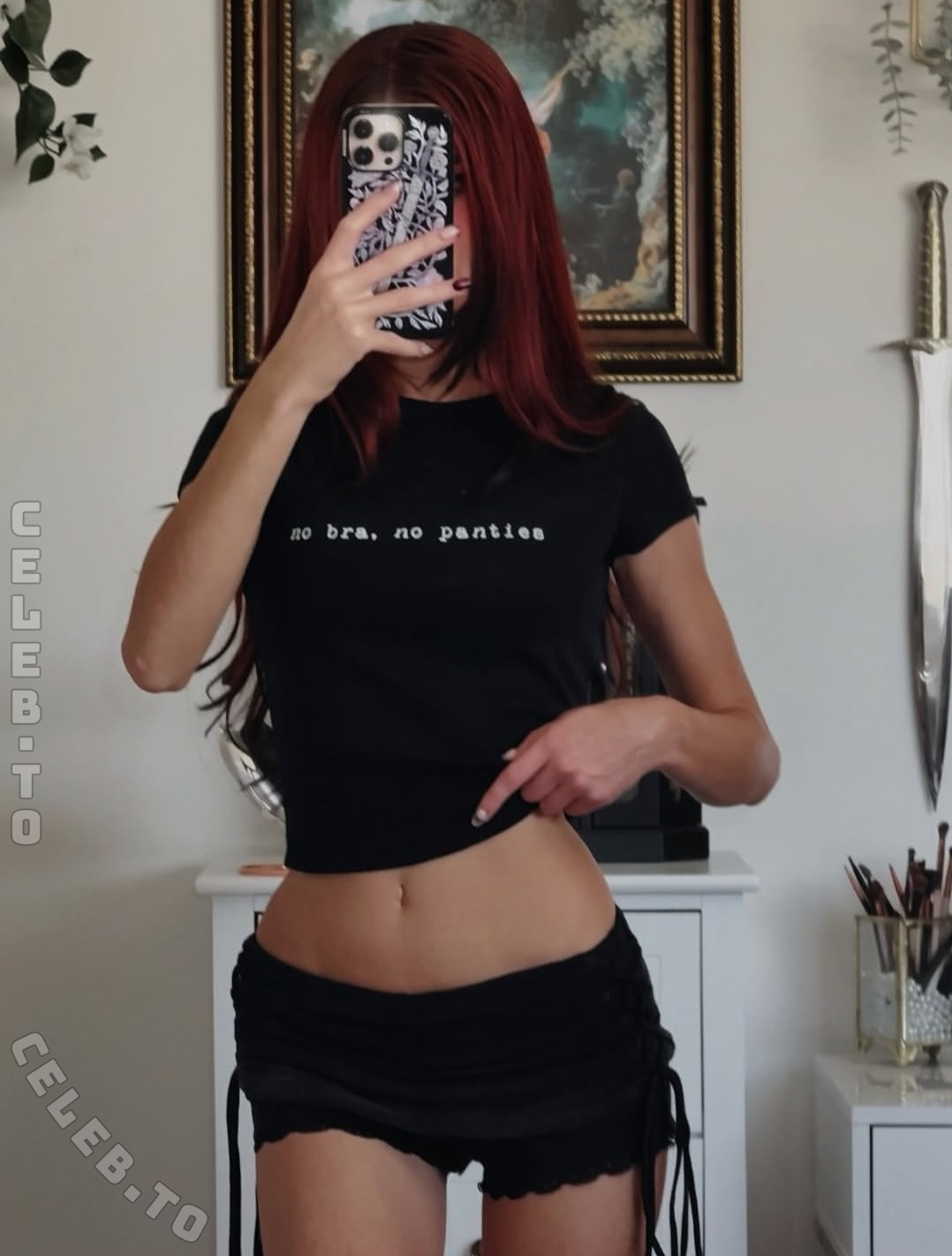Juliette Sureau nude photo 2
