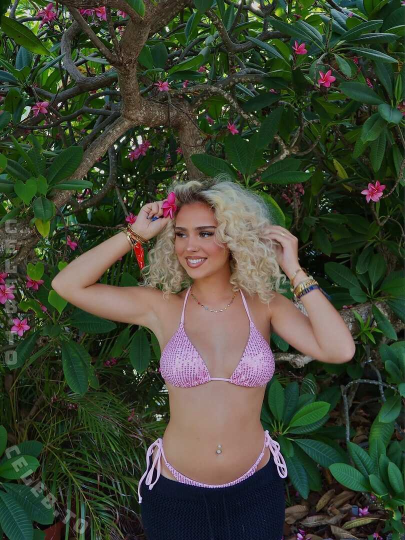 Juliettedmcn nude photo 1