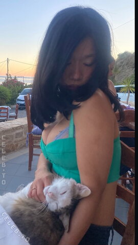 Juliiee.Kim nude photo 1