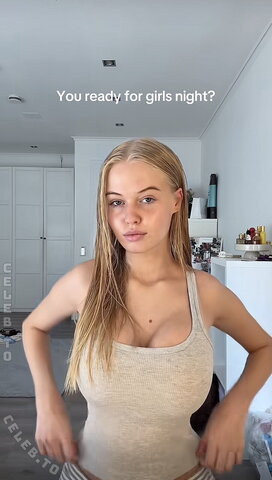 juliii.fnk – Tits are getting bigger and bigger