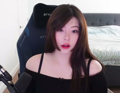 JuMayumin nude photo 10