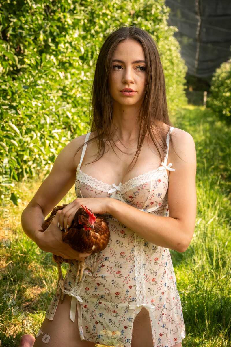 Jungbauernkalender nude photo 2