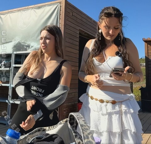 Junicats – Nipslip from today's stream