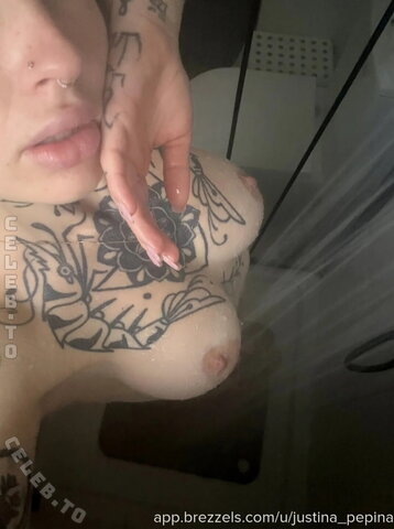 Justina Pepina nude photo 12