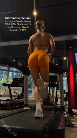 JustSayEleanor nude photo 2