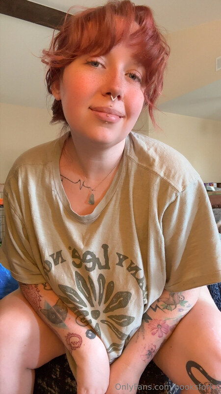 kacyk18 nude photo 22