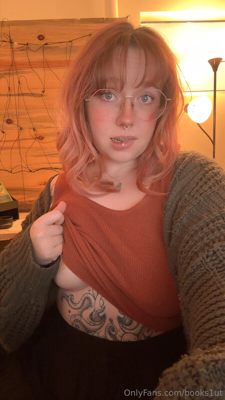 kacyk18 nude photo 12