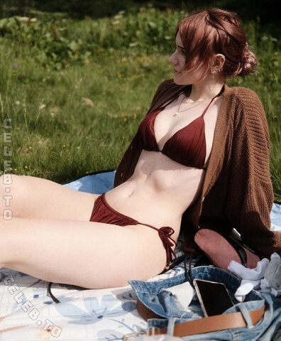 KaddiCosplay Hot (1 photo)