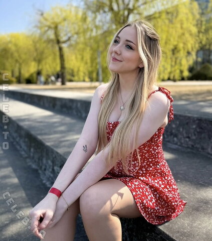KaddiTV nude photo 4
