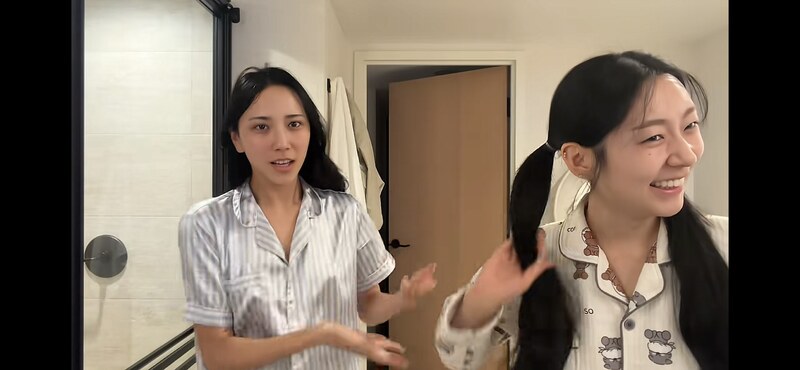 Kai Chu nude photo 2