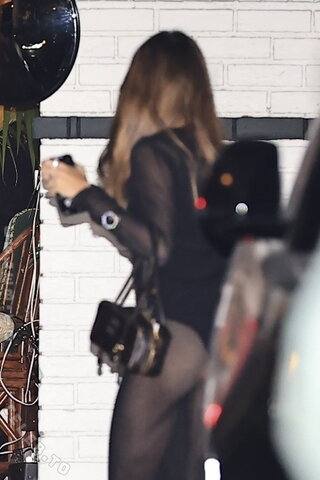 Kaia Gerber nude photo 18