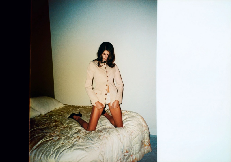Kaia Gerber nude photo 10