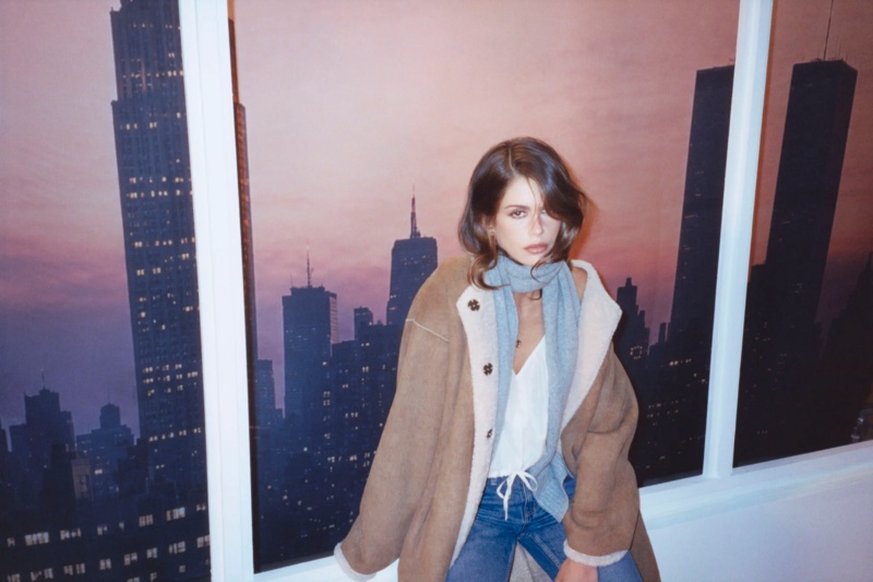 Kaia Gerber nude photo 12