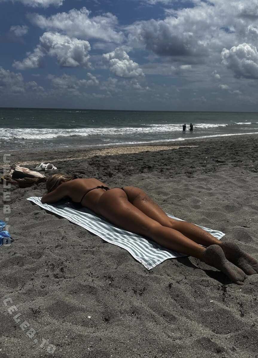 Kailea Garcia nude photo 1