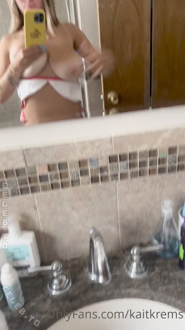 Kaitlyn Krems nude photo 1