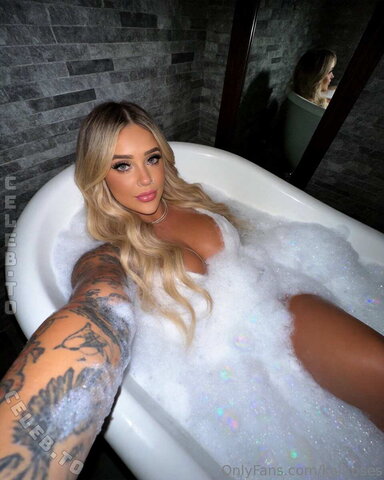 Kali Roses photo 5