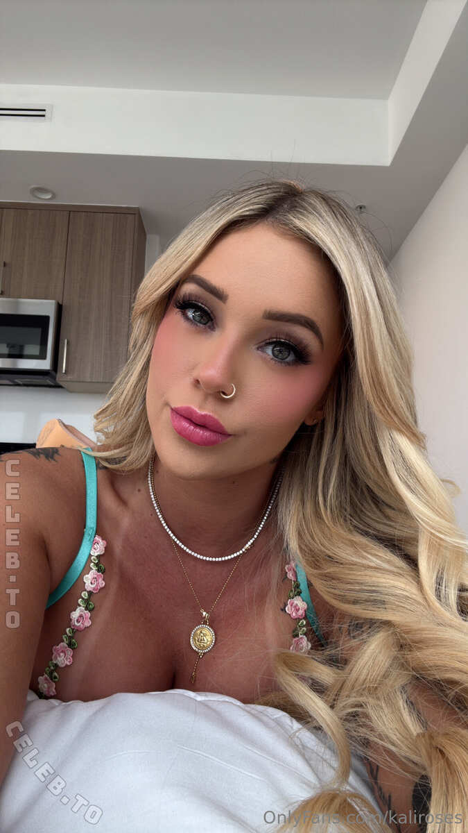 Kali Roses nude photo 1