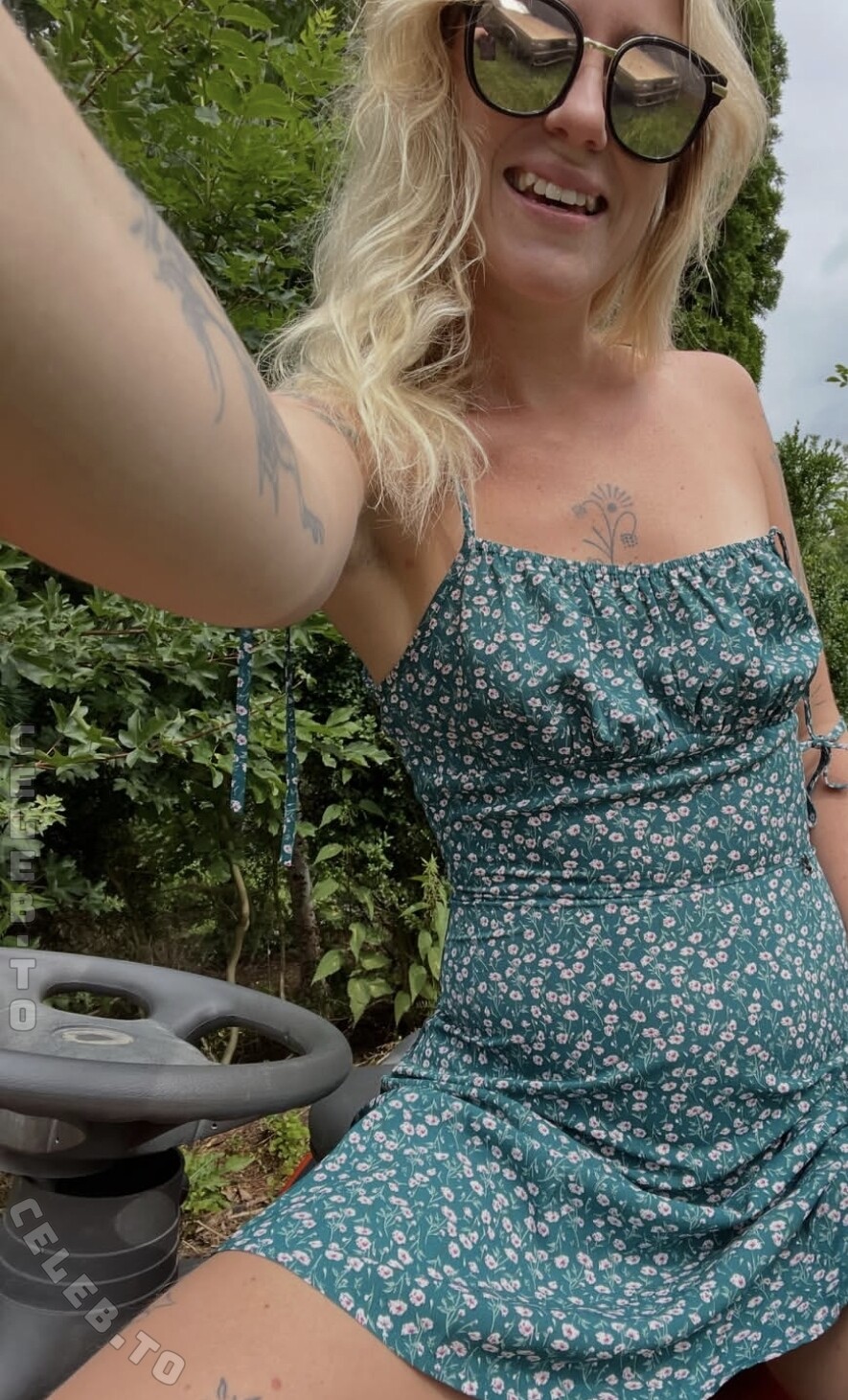 Kallme Sophia nude photo 3