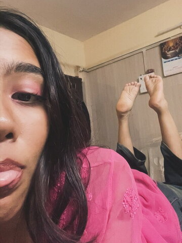 kam4kshi nude photo 2