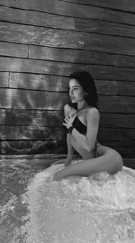 Kama Oxi nude photo 1
