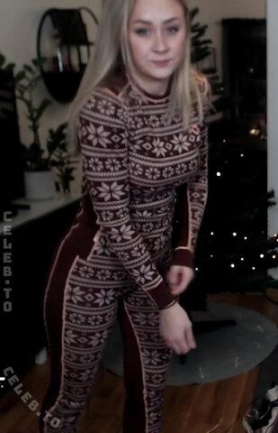 Kandyland nude photo 2