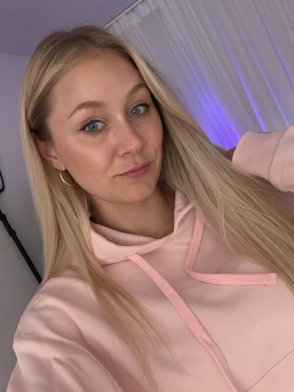 Kandyland nude photo 7
