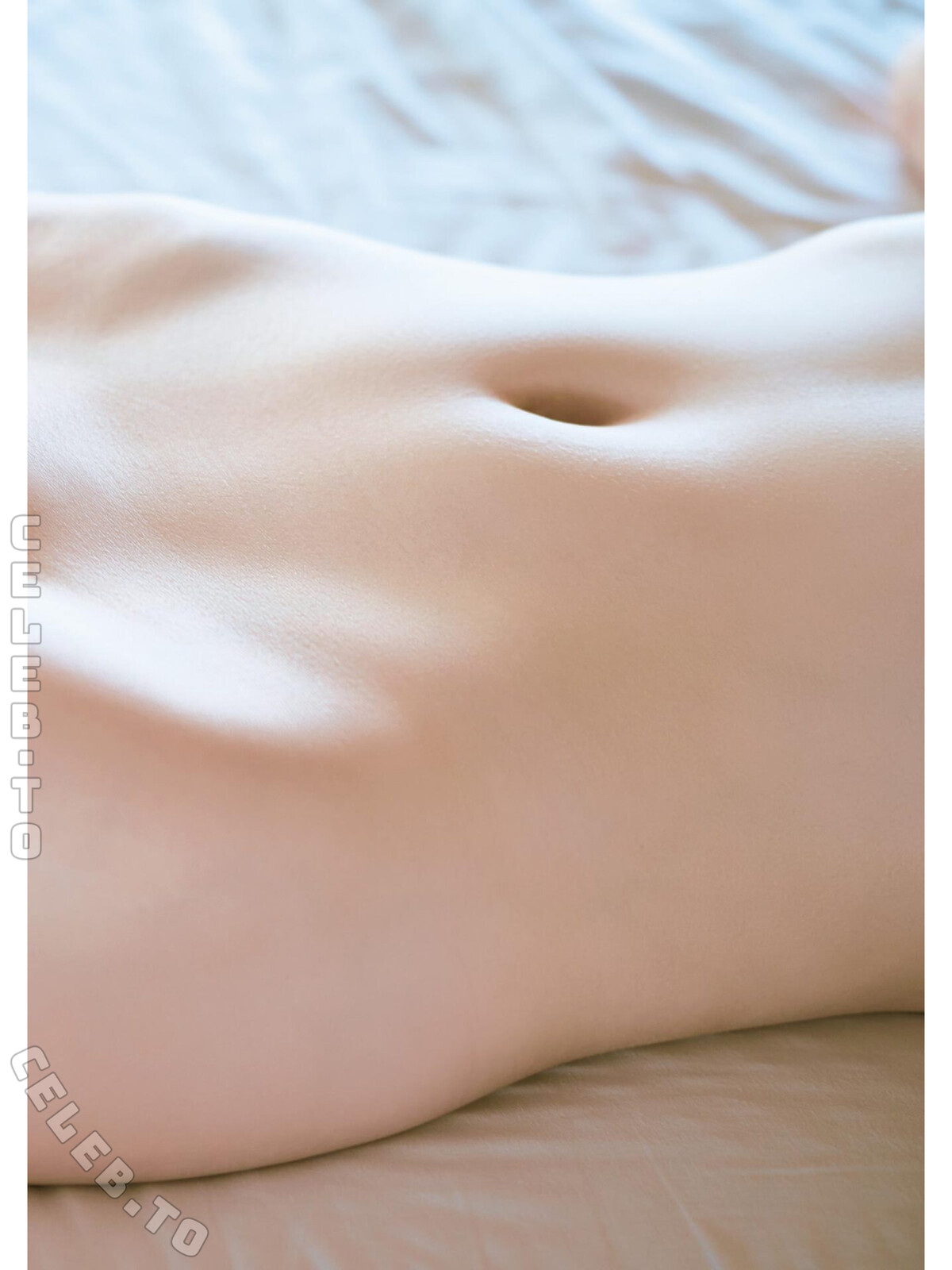 Kanna Seto nude photo 14