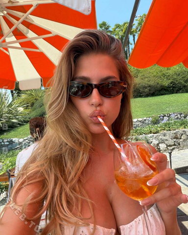 Kara Del Toro nude photo 31