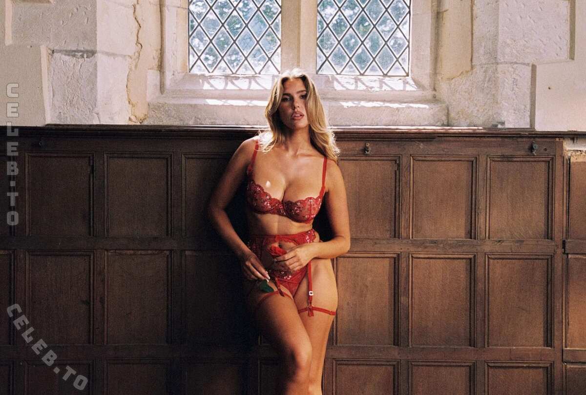 Kara Del Toro nude photo 19