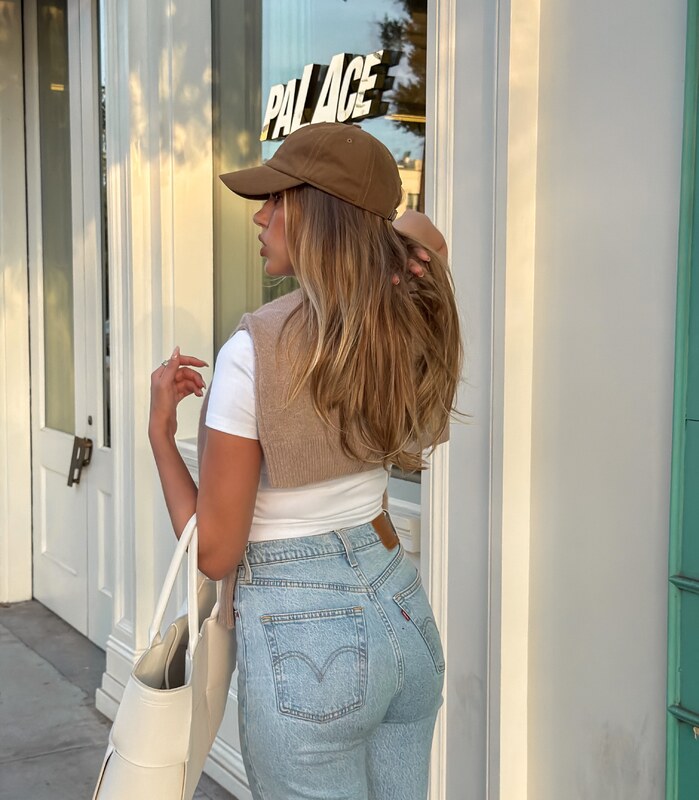 Kara Del Toro nude photo 2