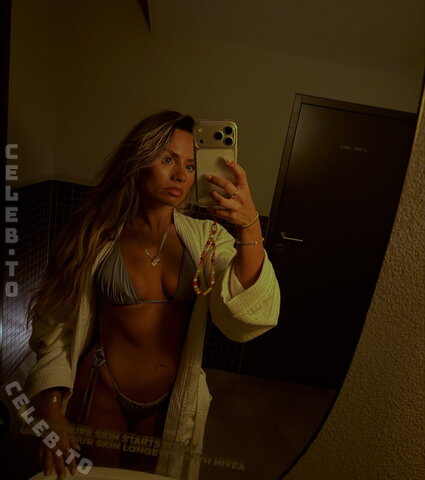 Karin Bearpark Fresh (20 photos)