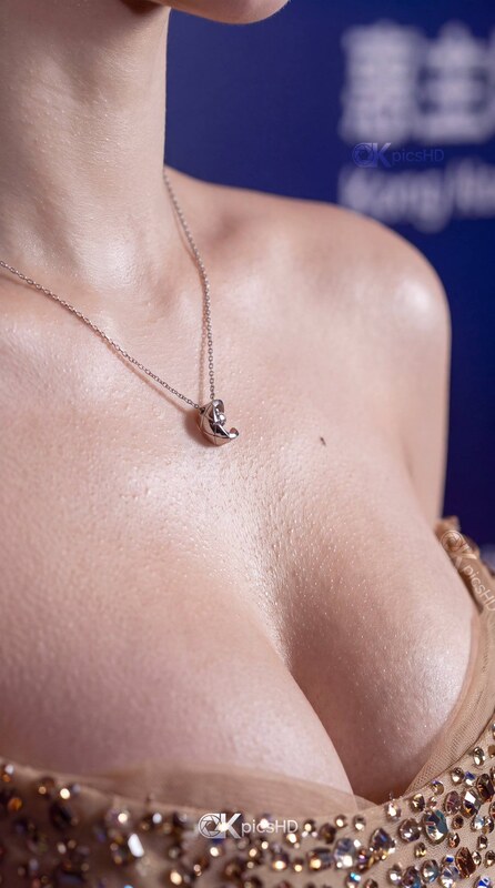 Karina nude photo 2
