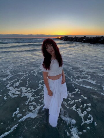 Kariwahh nude photo 11