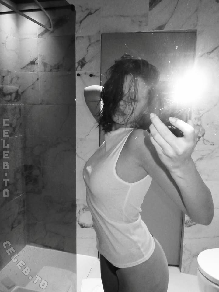 Karlotta Nila nude photo 4